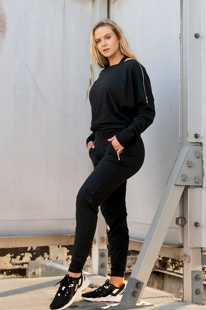 Edge Casual Zip Sweater helkroppsbild modell